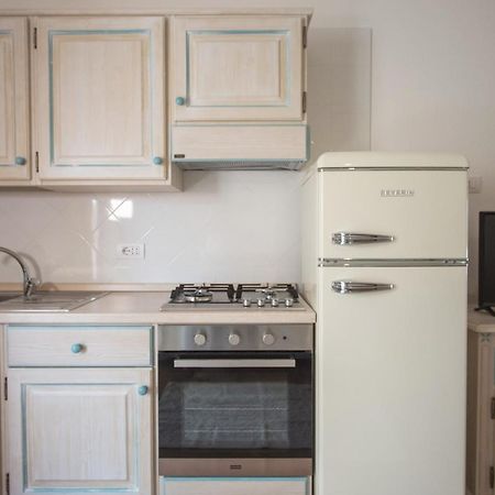 Le Residenze Del Golfo Di Orosei Aparthotel Екстериор снимка