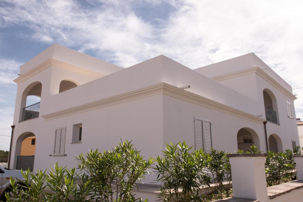 Le Residenze Del Golfo Di Orosei Aparthotel Екстериор снимка