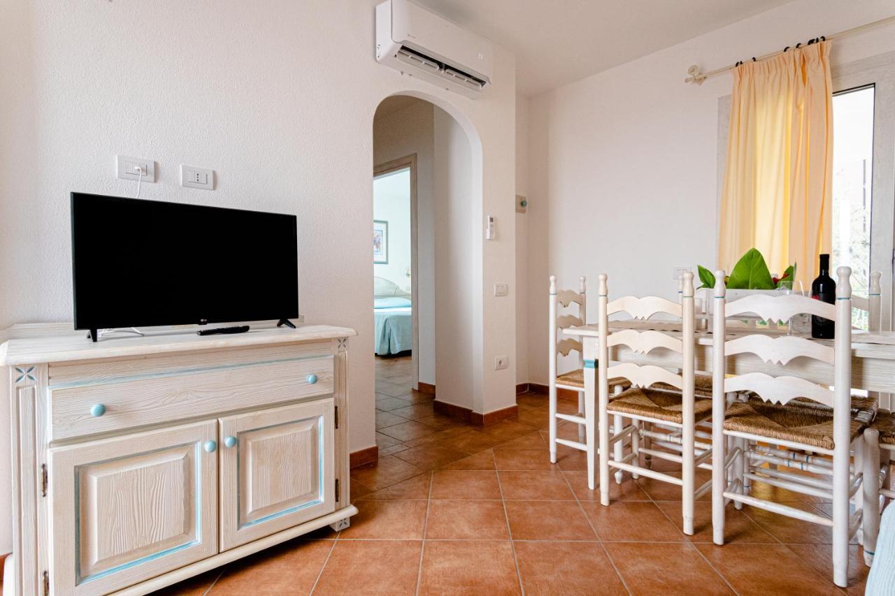 Le Residenze Del Golfo Di Orosei Aparthotel Екстериор снимка