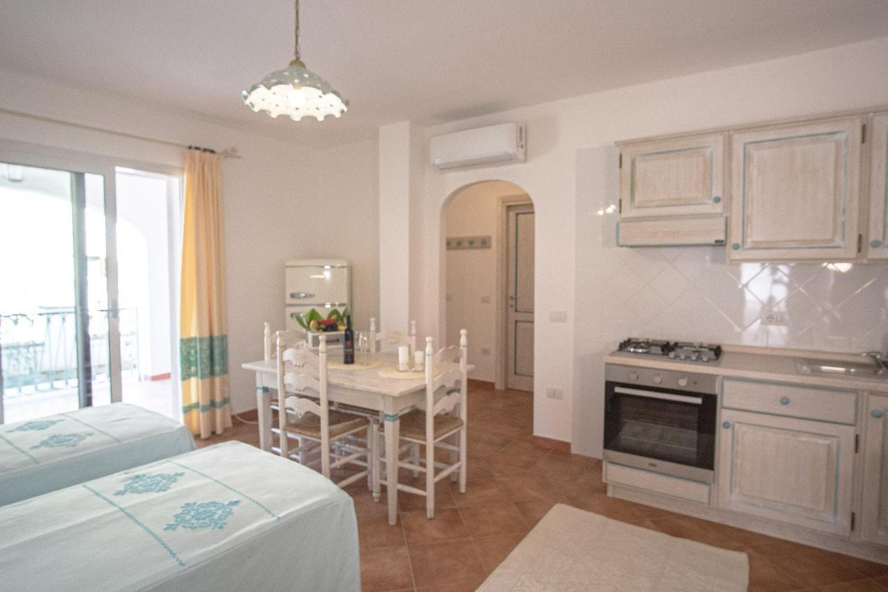 Le Residenze Del Golfo Di Orosei Aparthotel Екстериор снимка